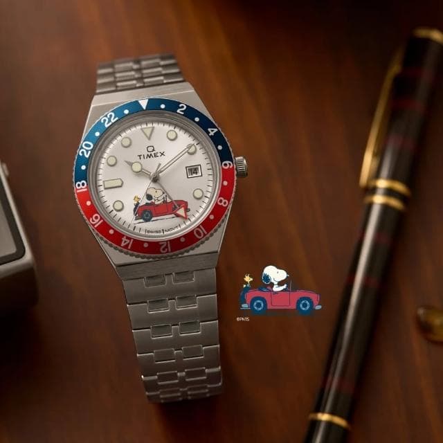 【TIMEX】天美時 x Peanuts 38毫米 史努比 GMT 兩地時區 不鏽鋼錶鍊腕錶 銀 TXTW2W83300