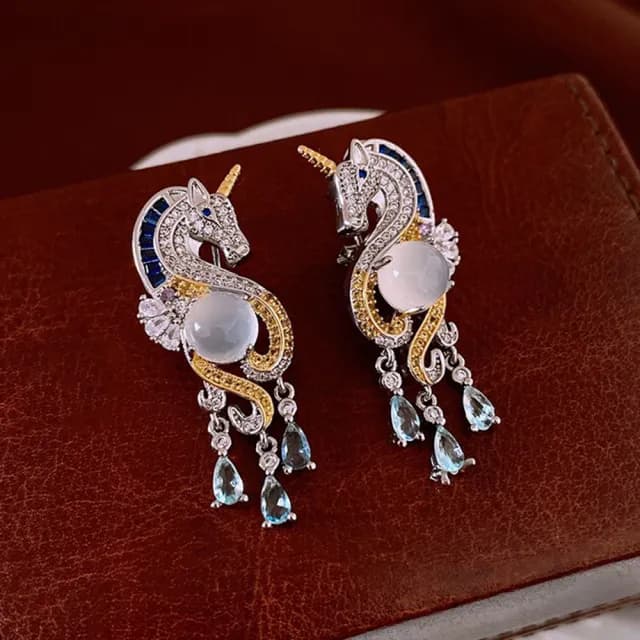 【LEESA】獨角獸\防過敏耳環\純銀耳環\925銀針\垂墜耳環\飾品\女生耳環\耳飾\水滴耳環\鋯石\鋯