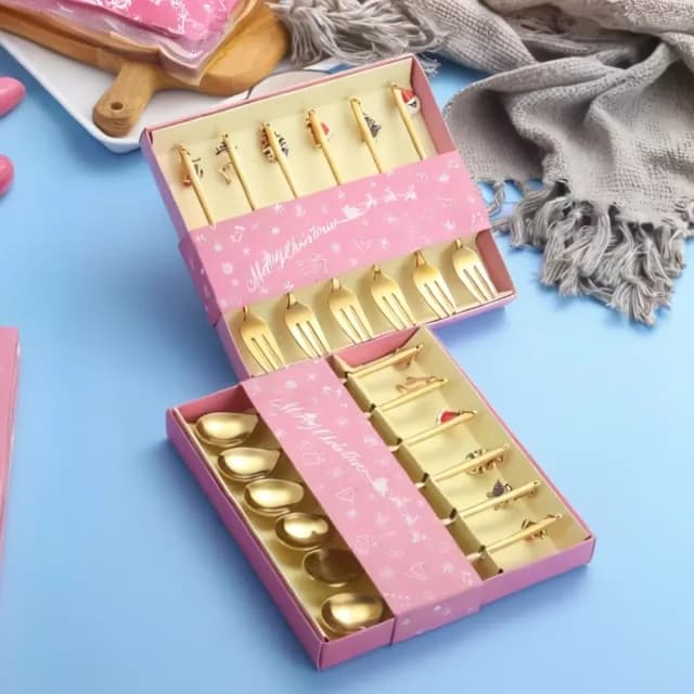 【聖餐】聖誕節不鏽鋼餐具禮盒2入組(湯匙 勺子 叉子 咖啡勺 攪拌 環保 兒童 點心 甜點 水果 禮物 入厝)