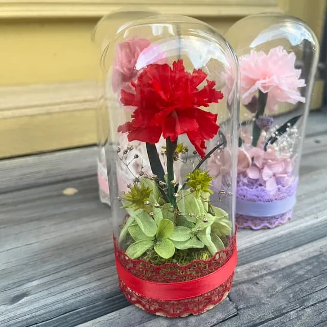 【OSTARA FLORIST 奧斯塔拉花藝】珍馨綻放(永生花、康乃馨、花禮、祝賀、母親節、女性長輩送禮)