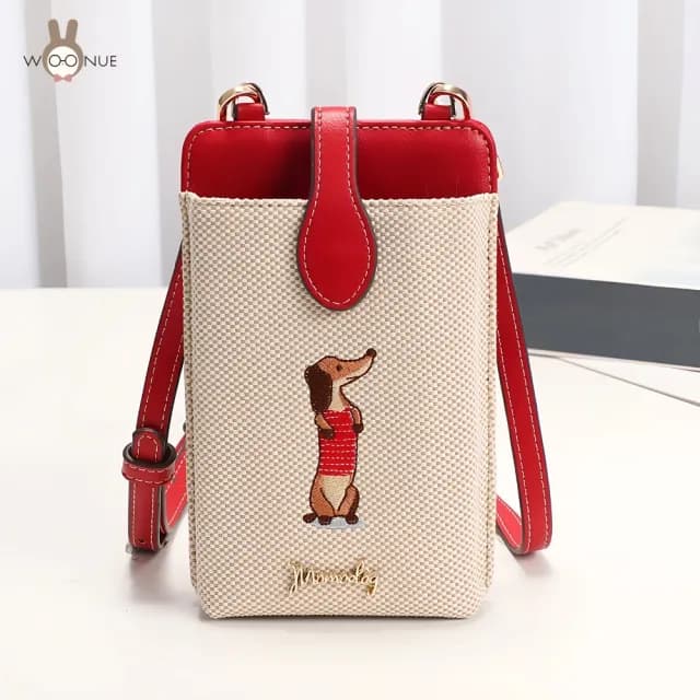 【WOONUE】日系可愛臘腸狗刺繡女包手機包零錢包斜背包旅行背包(閨蜜老婆女友媽媽生日聖誕交換禮物)