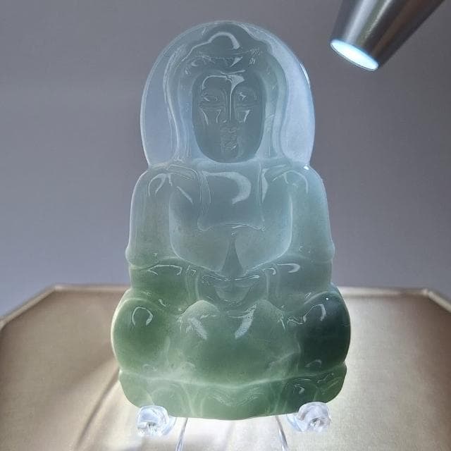 【鵝娘翡翠】天然A貨翡翠 危料 瓜料 老種細料 藍紫飄花 正裝觀音 吊墜(庇護平安健康)
