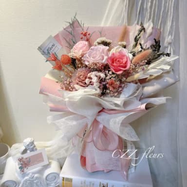 【喜滋滋】輕甜莓果永生花花束(情人節花束/生日禮物/告白花束/週年紀念/畢業花束/520)