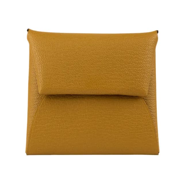 【Hermes 愛馬仕】Bastia 山羊皮方形釦式零錢包(土棕色)
