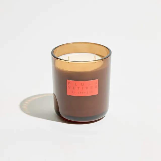 【P.F. CANDLE CO.】美國HI-FI手工香氛蠟燭13oz－細絨香根草(PLUSH VETIVER)