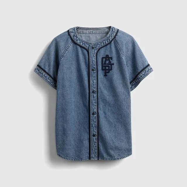 【GAP】男童裝 Logo純棉圓領短袖牛仔襯衫-中度水洗(775113)