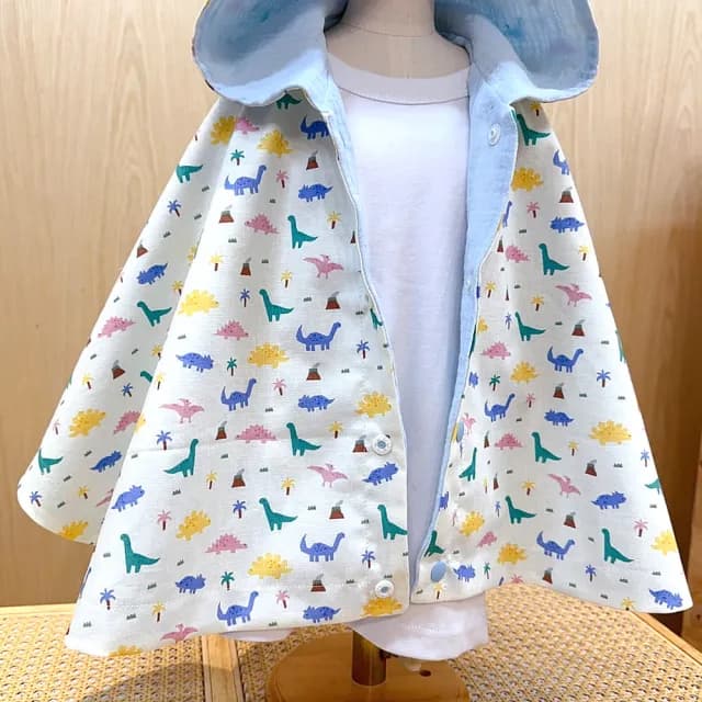 【Lianne baby】MIT台灣製 韓國布Q萌恐龍四季斗篷(寶寶斗篷 寶寶外套 嬰兒禮物 彌月禮物)