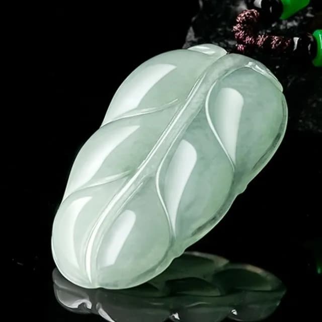 【LEEHER】翡翠項鍊/情侶項鍊/小飾品/項鍊/項鍊女/葉子項鍊/葉子吊墜/翡翠/玉石/玉珮/玉墜/吊墜/招財項