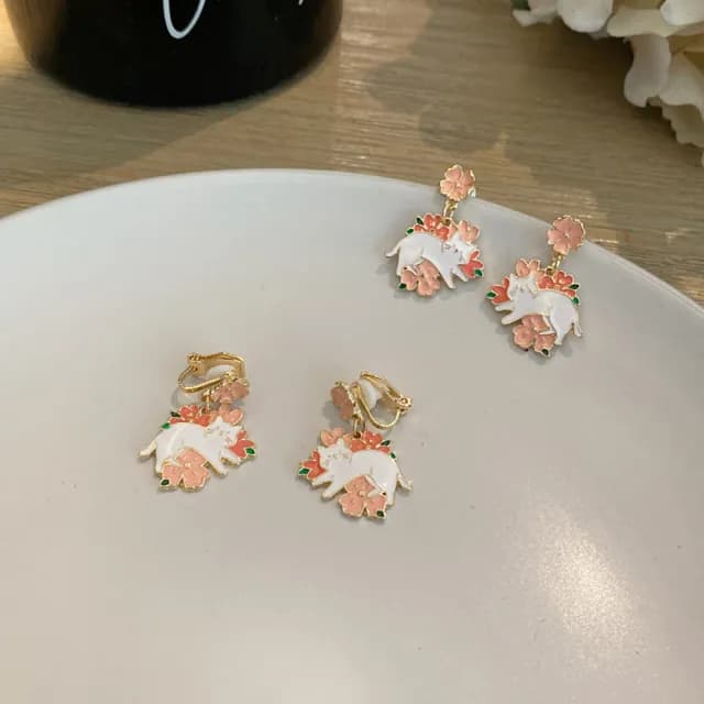 【MISA】韓國設計S925銀針溫柔花朵小貓咪造型耳環(S925銀針耳環 花朵耳環 貓咪耳環)