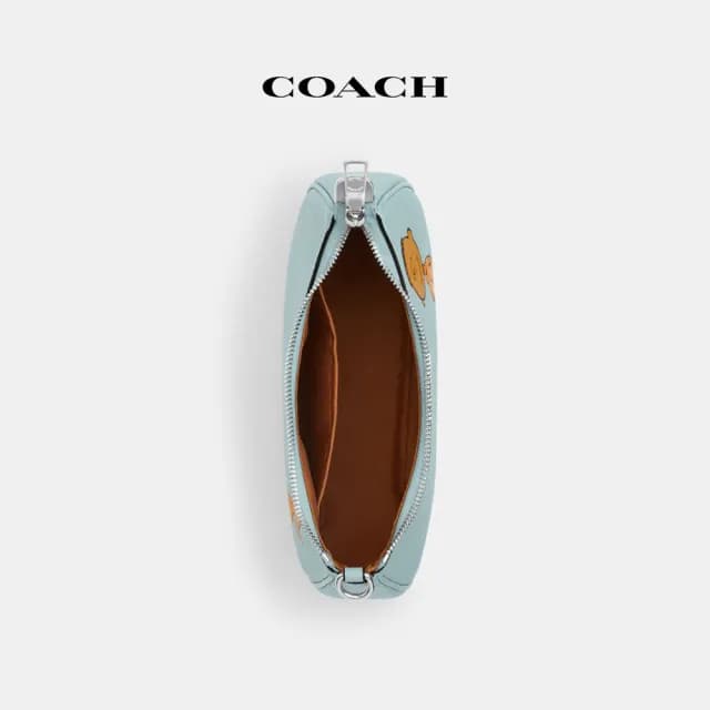 【COACH】蔻馳官方直營 COACH X PEANUTS TERI FRANKLIN圖案單肩手袋-SV/淺藍色 混合色(CBJ80)