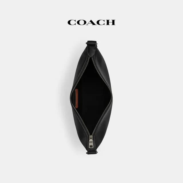 【COACH】蔻馳官方直營 FINN斜背手袋-QB/黑色(CAJ70)