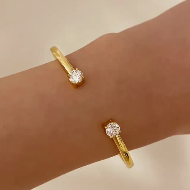 【CReAM】Yara黃銅鍍18K金色雙鑽開口亮鑽鋯石女手環(生日 禮物 送禮 禮盒)