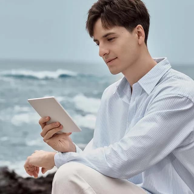 【BOOX 文石】Go 7 吋電子閱讀器 - 白色(觸控筆皮套組)