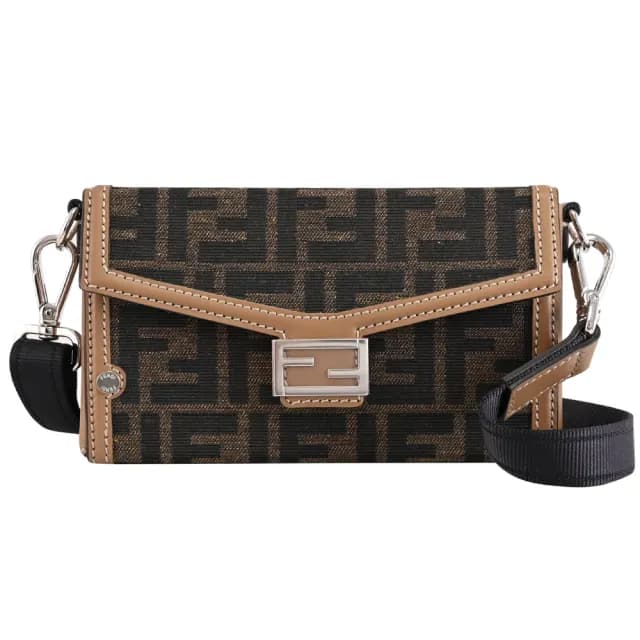 【FENDI 芬迪】Baguette 經典雙F LOGO緹花拼接翻蓋迷你斜背包(深咖)