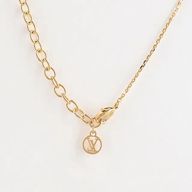 【Louis Vuitton 路易威登】LOUIS VUITTON Petit Louis花形吊飾水鑽可調節項鍊(金)