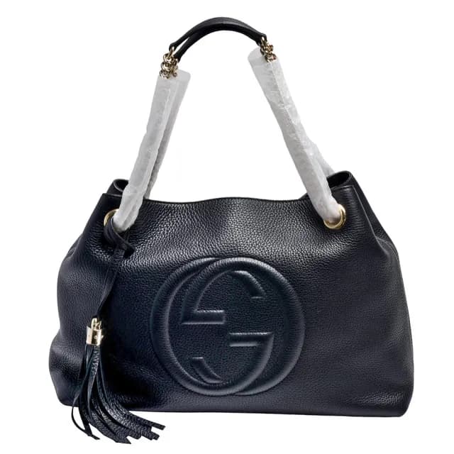 【GUCCI 古馳】SOHO系列大LOGO流蘇吊飾小牛皮肩背包(中-黑色308982-A7M0G-1000-1)
