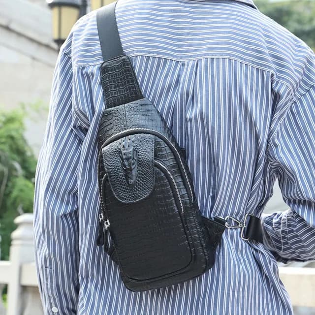 【MoonDy】父親節禮物 牛皮包包 真皮胸包 胸包男生 鱷魚紋包 斜背胸包 男士胸包 男生胸包 真皮胸包 男生包 
