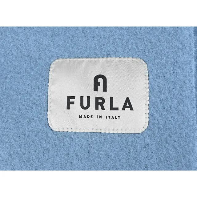 【FURLA 芙拉】FURLA Moon布標標誌LOGO羊毛搭流蘇混紡圍巾(星辰藍)