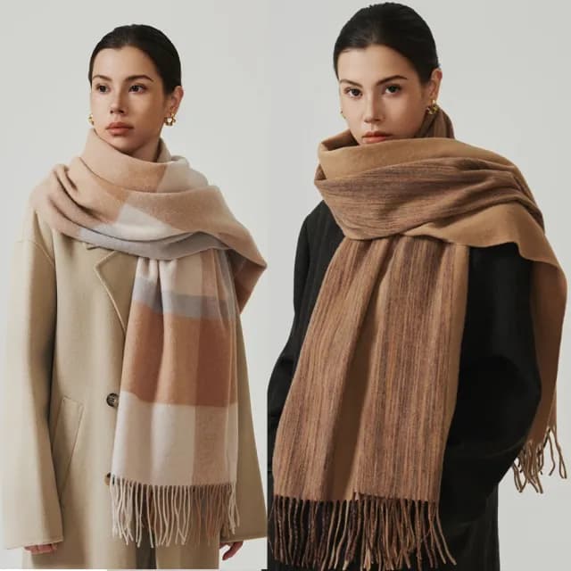 【VEDINA】100%純羊毛超大披肩圍巾 經典格紋 68*197 cm(灰卡其粉藍橘棕色/保暖流蘇設計/男女披巾圍脖)