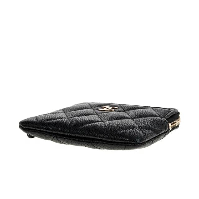 【CHANEL 香奈兒】新款雙C金字LOGO金屬菱格紋荔枝皮吐司卡片零錢包(黑色)