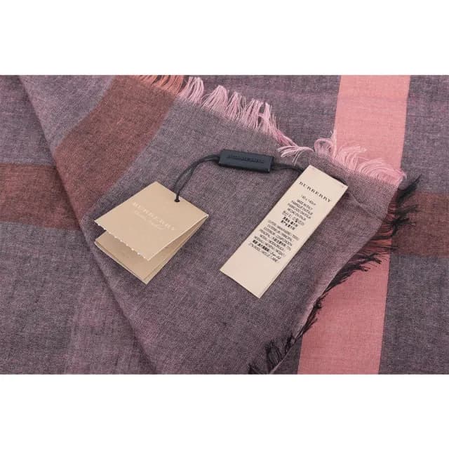 【BURBERRY 巴寶莉】經典格紋莫代爾羊毛圍巾_薄款(乾枯玫瑰色)