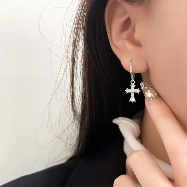 【MoonDy】情人節禮物 飾品 耳環 女生耳還 十字架耳環 純銀耳還 耳飾 穿搭配件 耳圈耳環 防過敏耳環 純銀耳