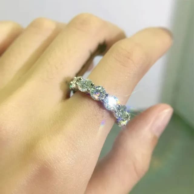 【時尚巴黎】現貨+預購 頂級莫桑鑽石戒指925純銀戒指婚戒女鑽戒子求婚戒情人節禮物(滿圈五十分戒74lp4)