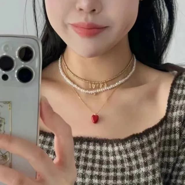【MoonDy】飾品 項鍊 女生項鍊 愛心項鍊 金色項鍊 禮物 韓版項鍊 ins風 鎖骨鍊 氣質 穿搭配件 百搭 高級感