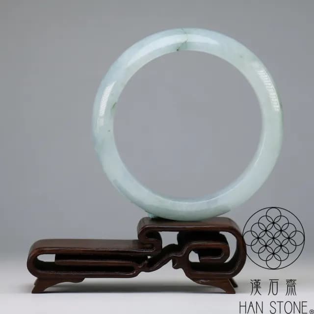 【漢石齋】情人節禮物 天然翡翠A貨 手鐲玉鐲 冰糯種飄花 福 利 品(手圍17.7/版寬16.3mm)