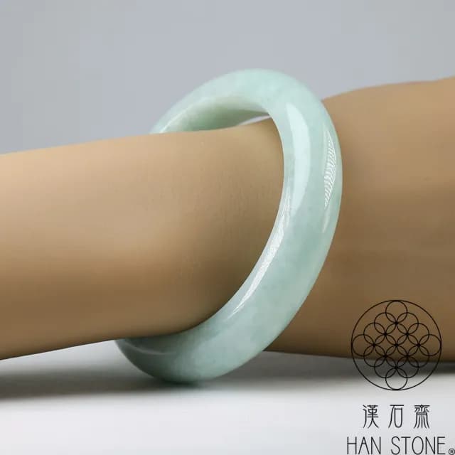 【漢石齋】情人節禮物 天然翡翠A貨 手鐲玉鐲 芙蓉種 福 利 品(手圍17.5/版寬13.7mm)