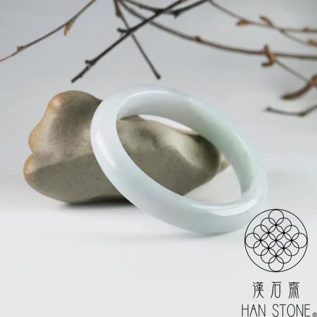 【漢石齋】情人節禮物 天然翡翠A貨 手鐲玉鐲 淺色春帶彩種(手圍18.3/版寬12.6mm)
