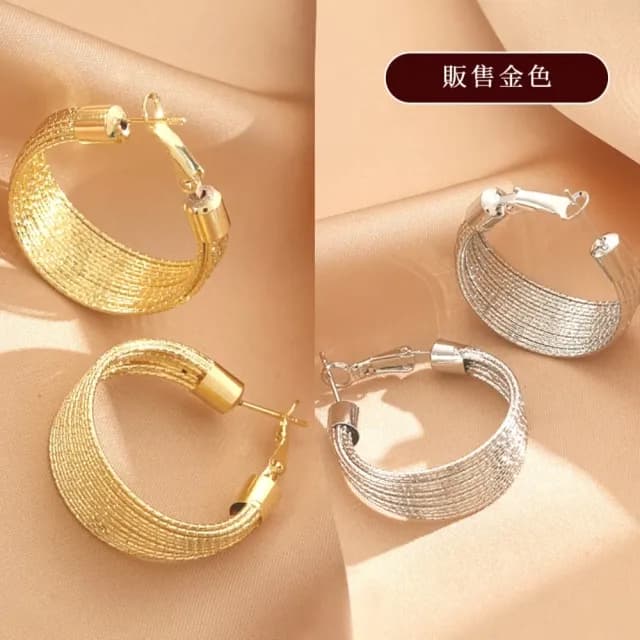 【時尚焦點】歐美時尚高級感華麗耳圈耳環(小臉必備 大耳環 舞台造型 誇張圈圈耳環 耳針 耳釘 垂墜)