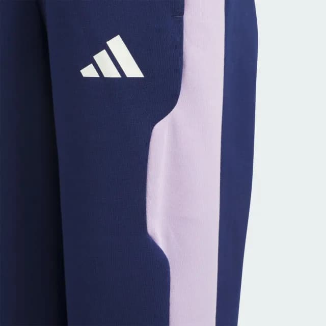 【adidas 愛迪達】運動長褲 童裝 KC5990