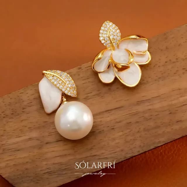【SOLARFRi】耳針式耳環｜輕奢彩釉鍍K金色不對稱親膚低敏耳環 附品牌禮盒(閨蜜情人女友母親老婆生日禮物)