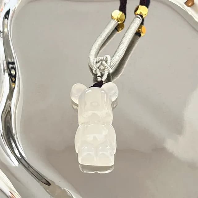 【Penny珮妮】白玉髓 小熊吊墜項鍊(母親節 送女友 生日禮物 情人節 交換禮物 新婚 新年 尾牙)