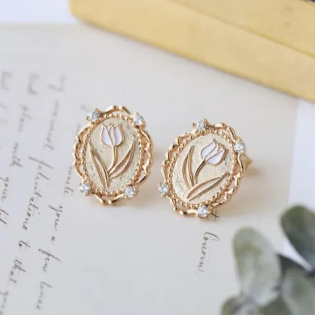 【輕奢單品】法式花邊鬱金香浮雕優雅耳環(925銀針 耳針 耳釘 耳飾 穿搭配件 飾品 復古 氣質)
