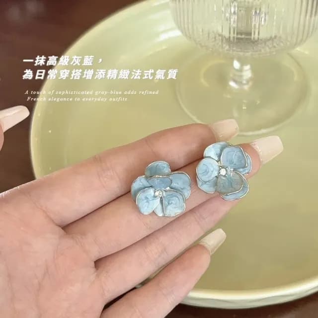 【韓風單品】高級感法式溫柔藍花朵耳環(耳針 耳釘 耳飾 穿搭配件 飾品 復古 洋裝)