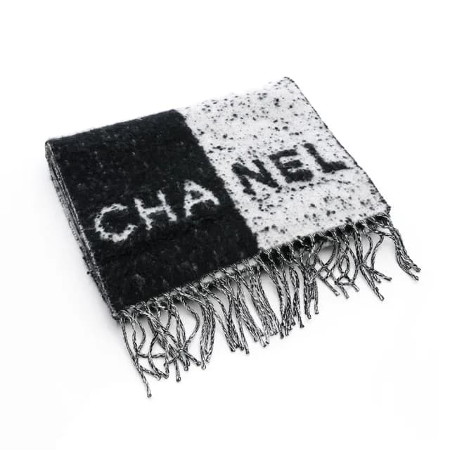 【CHANEL 香奈兒】雙色大CC logo 羊毛 圍巾(黑/白)