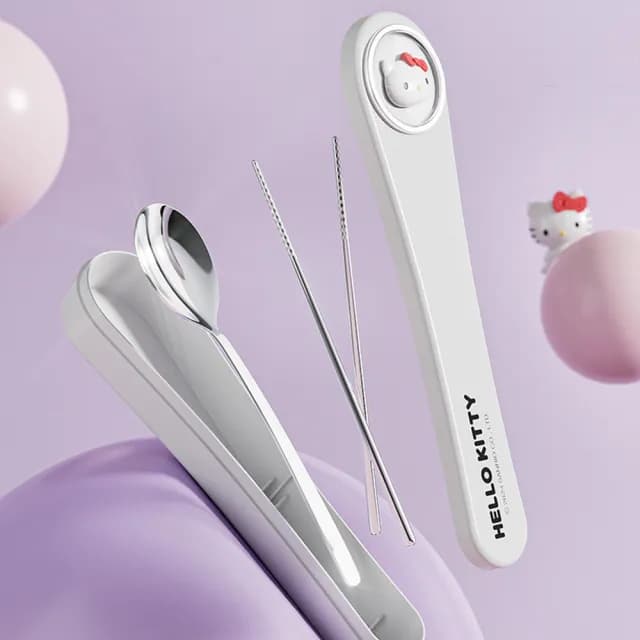 【SANRIO 三麗鷗】萌趣便攜304不鏽鋼筷子湯匙環保餐具組 附收納盒(酷洛米/美樂蒂/凱蒂貓/大耳狗/帕恰狗)