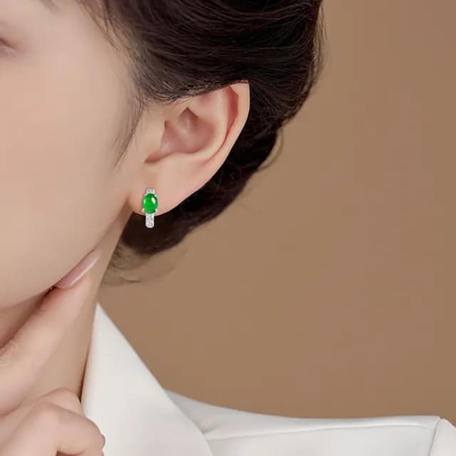 【Paiya 派亞】天然A貨翡翠陽綠蛋面耳扣冰種玉石耳釘S925銀鑲嵌時尚女士耳飾(送禮好物/交換禮物)
