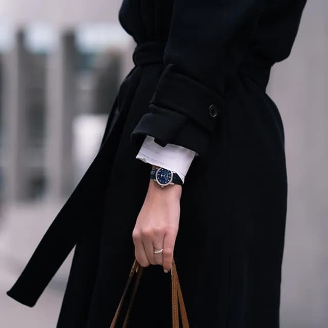 【CONSTANT 康斯登】Slimline 珍珠貝鑽石月相石英女錶 禮物 送禮 推薦(FC-206MPND1S6)