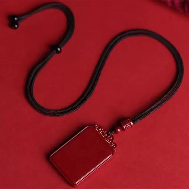 【Penny珮妮】硃砂 平安無事牌 吊墜項鍊(母親節 情人節 生日禮物 交換禮物 新婚 新年 尾牙)