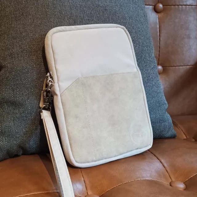 【BEARBOSS】8 吋閱讀器 / 平板通用保護皮套