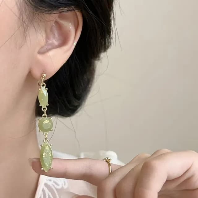 【質感升級】復古奢華金箔幾何寶石長款夾式耳環(無耳洞耳環 耳夾式耳環 耳飾 飾品 禮服 綠色)