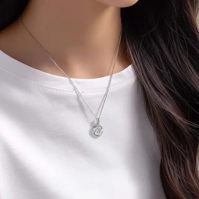 【珀緹雅】玫瑰之戀 925銀項鍊(925純銀 玫瑰 鑽飾 時尚 鎖骨鍊 頸鍊)