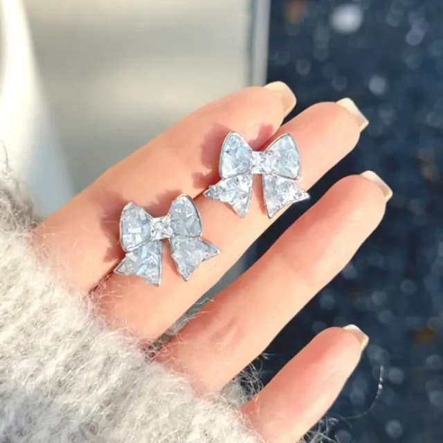 【韓系夏日】海水藍晶石蝴蝶結耳環1對(輕奢 耳墜 耳飾 耳針 耳釘 首飾 送禮)