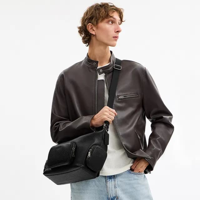 【COACH】蔻馳官方直營 口袋細節FINN斜背手袋 斜背包 側背包 斜挎包-2色任選(CCG15/CCG18)