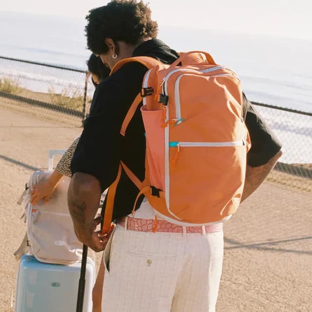 【BAGSMART】Faro旅行雙肩背包29L 附斜肩收納小包 三色可選(美國品牌 大容量 登機 健行 旅行)