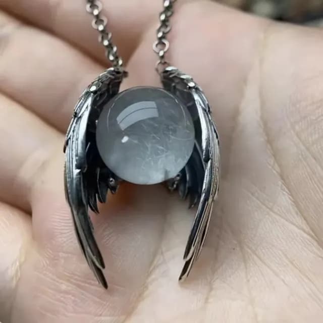 【暗黑之翼】幽靈翅膀水晶復古項鍊(復古百搭 吊墜 毛衣鍊 配件 情侶 造型項鍊 毛衣鏈 長項鍊 男項鍊)