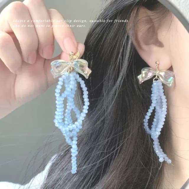 【浮誇飾品】蝴蝶結藍色串珠耳夾1對(蚊香型 耳環 配飾 耳飾 水晶珠 輕奢 氣質 女生)